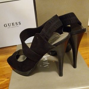 Levity Ivanna Peep-Toe Pump/Sandals